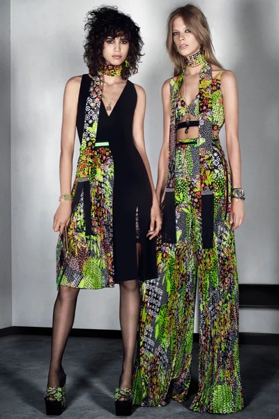 Look 15